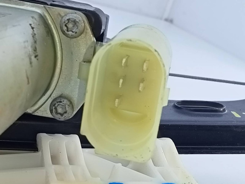 Recambio de elevalunas trasero izquierdo para bmw serie 1 lim. (f20) 118d referencia OEM IAM 7242555  E1-A3-52-1