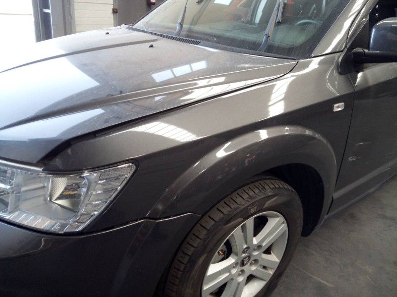 Recambio de aleta delantera izquierda para fiat freemont (345) lounge referencia OEM IAM   