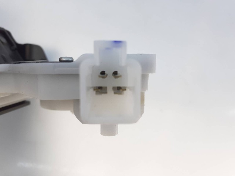 Recambio de cerradura maletero / porton para infiniti qx30 premium referencia OEM IAM   E2-A4-14-2