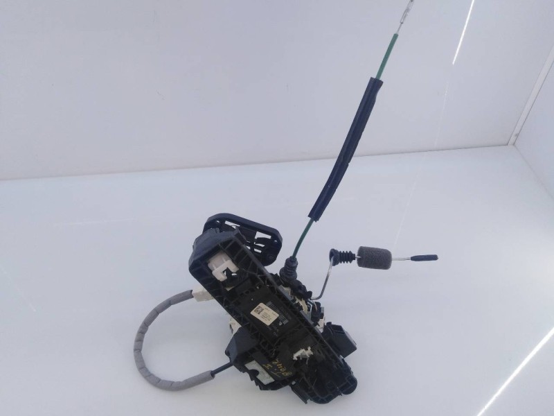 Recambio de cerradura puerta trasera izquierda para infiniti qx30 premium referencia OEM IAM 826115DM0A  E2- A4- 4-2