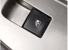 MANDO ELEVALUNAS DELANTERO DERECHO 