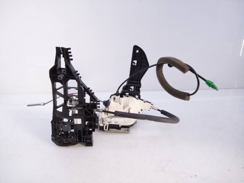 Recambio de cerradura puerta delantera derecha para fiat freemont (345) lounge referencia OEM IAM P04589916AD  E2-B2-50-2