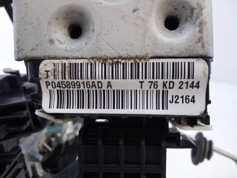 Recambio de cerradura puerta delantera derecha para fiat freemont (345) lounge referencia OEM IAM P04589916AD  E2-B2-50-2