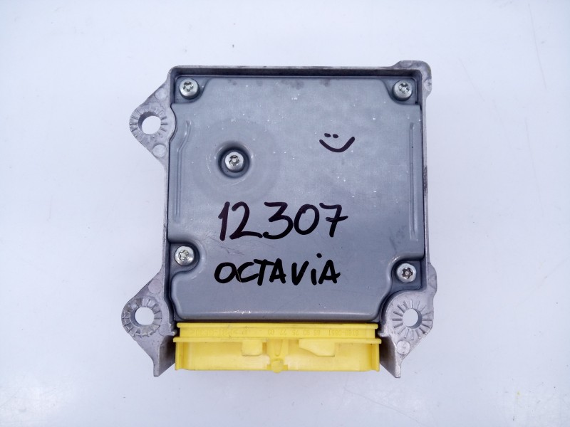 Recambio de centralita airbag para skoda octavia berlina (1z3) trend referencia OEM IAM 1K0909605T 5WK43412 E2-A1-23-2