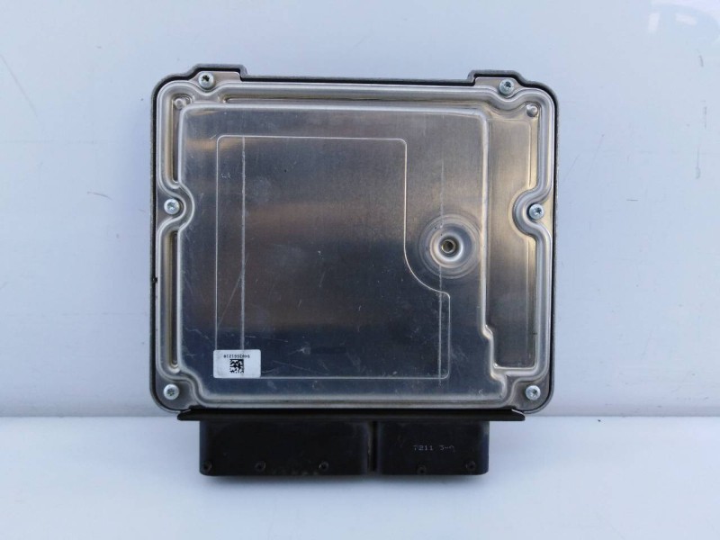 Recambio de centralita motor uce para opel insignia berlina cosmo referencia OEM IAM 55577619 0281017453 E3-A5-3-4