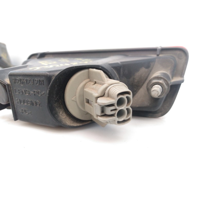 Recambio de piloto trasero central para nissan juke (f15) acenta referencia OEM IAM 23633005  E2-A4-49-2