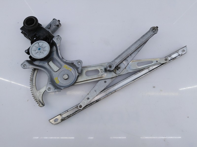 Recambio de elevalunas delantero derecho para toyota prius+ eco referencia OEM IAM 6980121020  E2-B4-15-1