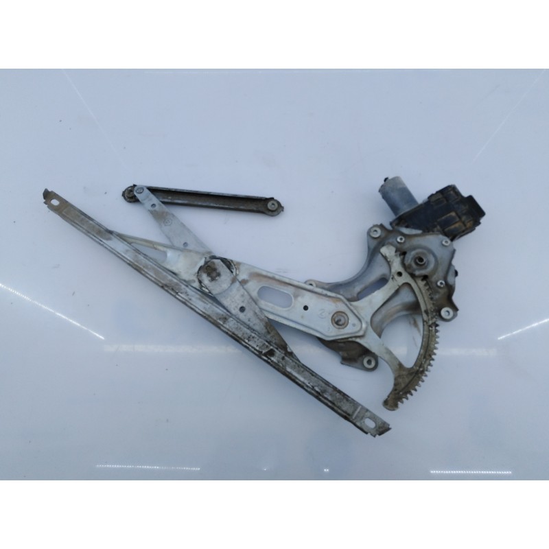 Recambio de elevalunas delantero derecho para toyota prius+ eco referencia OEM IAM 6980121020  E2-B4-15-1