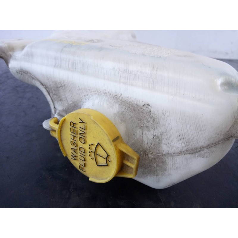 Recambio de deposito limpia para fiat freemont (345) lounge referencia OEM IAM 05116307AB  P2-B3-2