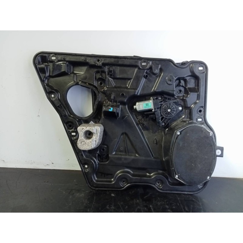 Recambio de elevalunas trasero izquierdo para fiat freemont (345) lounge referencia OEM IAM C21362100 140716 P2-A1-9