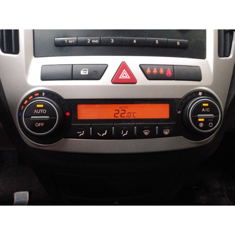 Recambio de mando climatizador para kia cee´d active referencia OEM IAM 972501H600  E3-A3-24-3