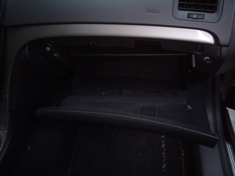 Recambio de guantera para opel insignia berlina cosmo referencia OEM IAM   