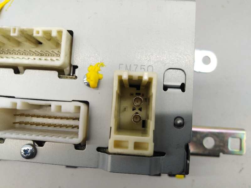 Recambio de sistema navegacion gps para toyota auris advance referencia OEM IAM 8614002010 CVVS02F3AE E3-B2-9-4