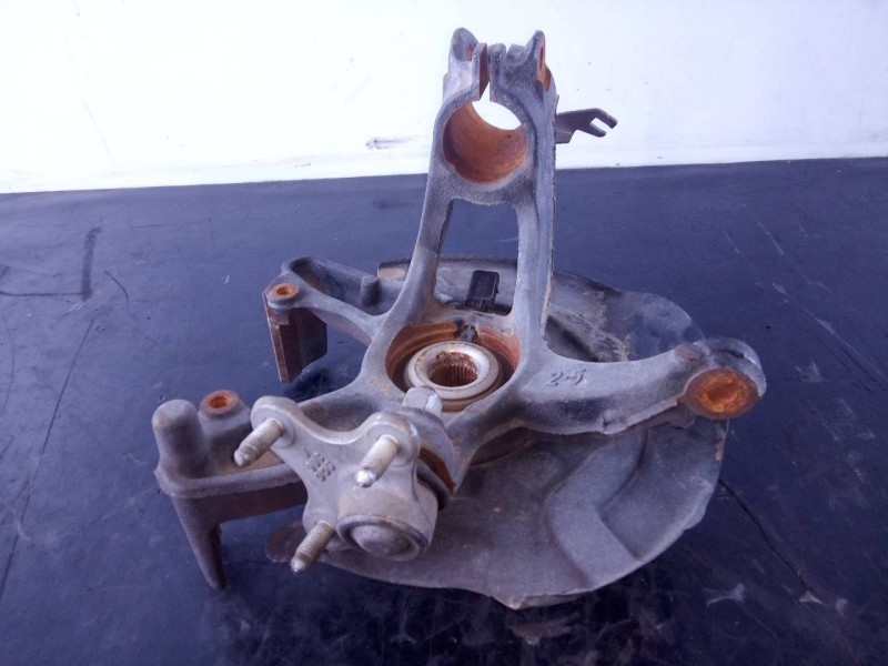 Recambio de mangueta delantera derecha para volkswagen t-cross edition referencia OEM IAM   P1-A4-17