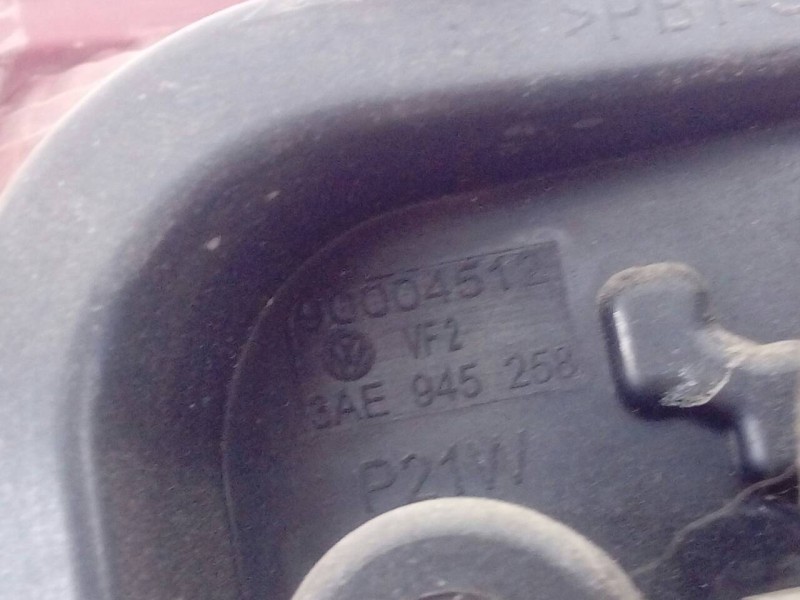 Recambio de piloto trasero derecho para volkswagen passat lim. (362) edition bluemotion referencia OEM IAM 3AE945096 90004512 E1