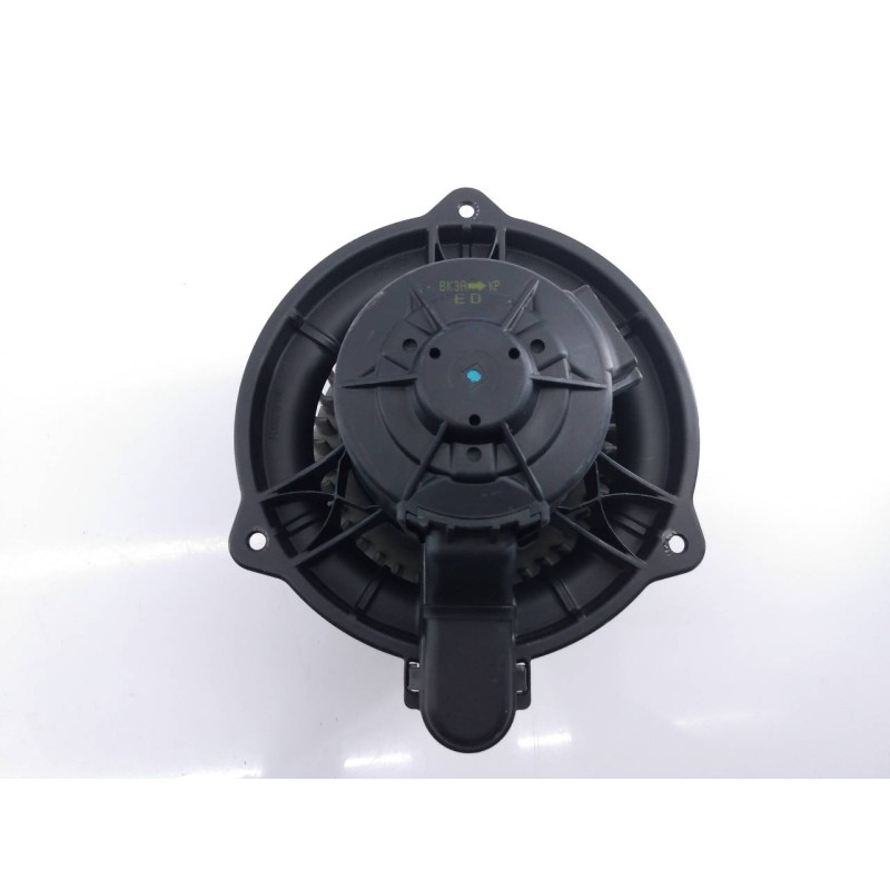 Recambio de ventilador calefaccion para kia cee´d active referencia OEM IAM F00833F012  E2-B5-29-1