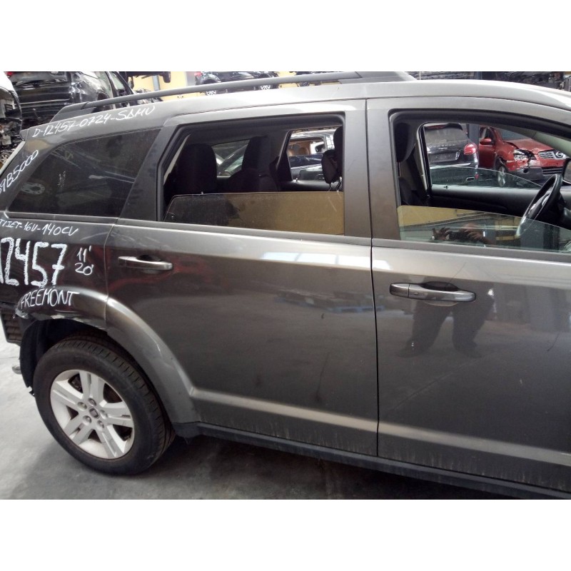 Recambio de puerta trasera derecha para fiat freemont (345) lounge referencia OEM IAM   