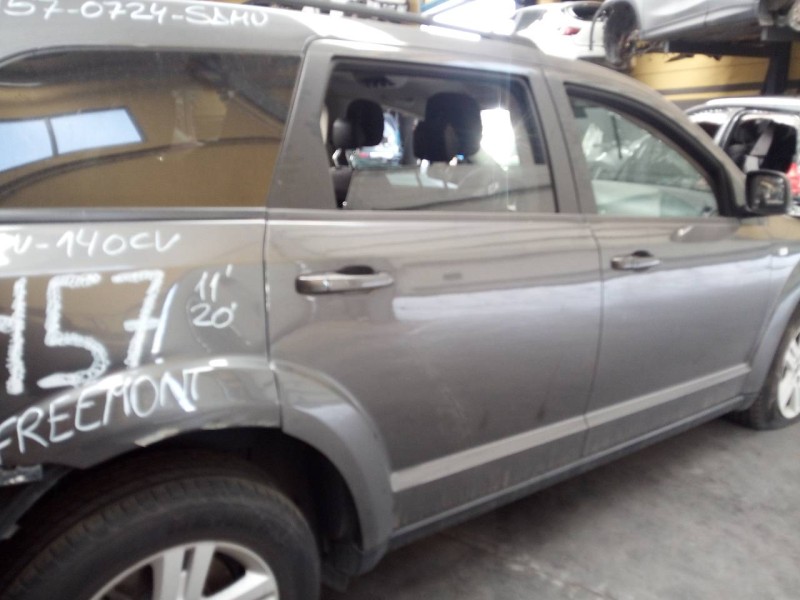 Recambio de puerta trasera derecha para fiat freemont (345) lounge referencia OEM IAM   