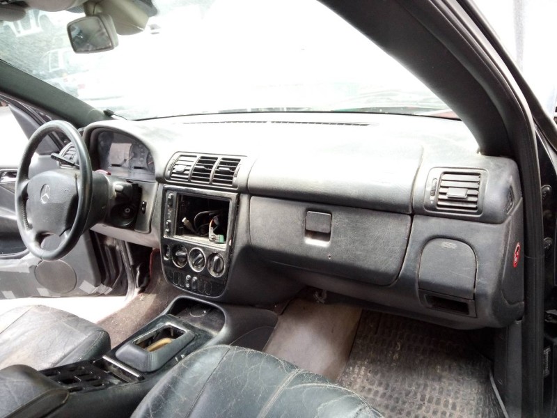 Recambio de salpicadero para mercedes-benz clase m (w163) 270 cdi (163.113) referencia OEM IAM   