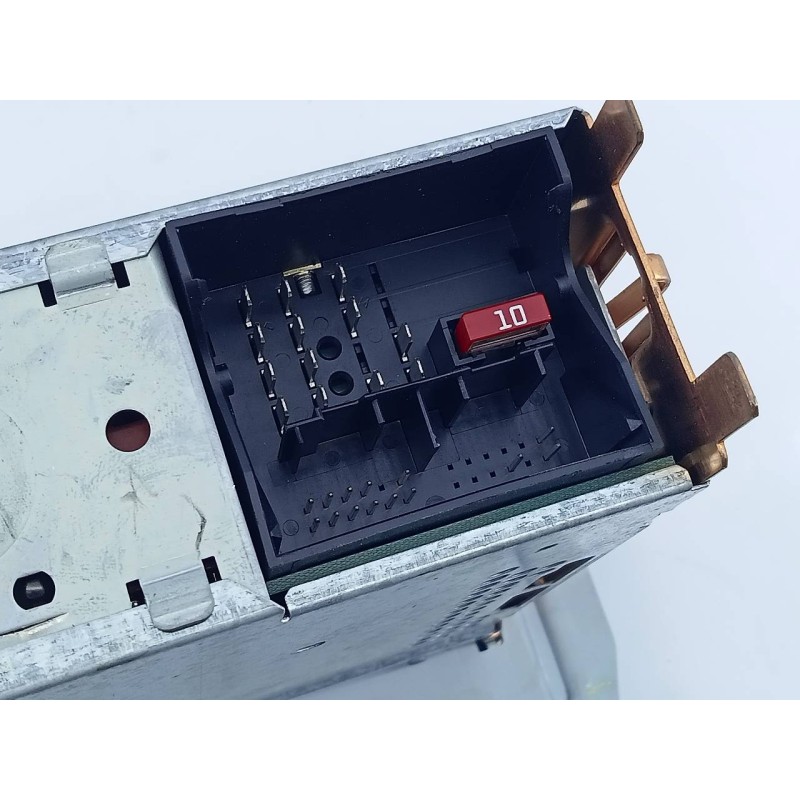 Recambio de sistema audio / radio cd para seat leon (1p1) emocion referencia OEM IAM 1P0035153  E2-A1-39-7