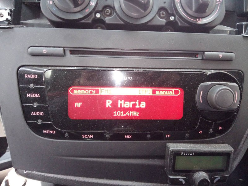 Recambio de sistema audio / radio cd para seat leon (1p1) emocion referencia OEM IAM 1P0035153  E2-A1-39-7