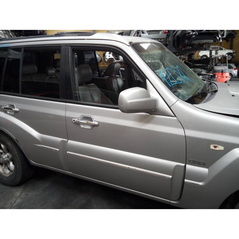 Recambio de puerta delantera derecha para hyundai terracan (hp) 2.9 crdi gls referencia OEM IAM   