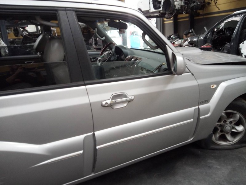 Recambio de puerta delantera derecha para hyundai terracan (hp) 2.9 crdi gls referencia OEM IAM   