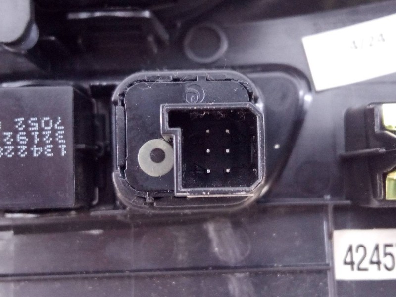 Recambio de mando climatizador para opel mokka x excellence start/stop 4x4 referencia OEM IAM A2C1135000001  E3-A5-34-4