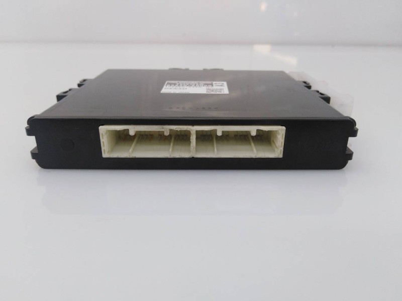 Recambio de modulo electronico para toyota land cruiser (j15) gx referencia OEM IAM 8969060050 1028502350 E3-B2-20-3