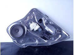 ELEVALUNAS TRASERO DERECHO A2048200642 P2-B3-24