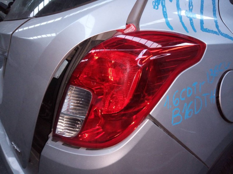 Recambio de piloto trasero derecho para opel mokka x excellence start/stop 4x4 referencia OEM IAM   