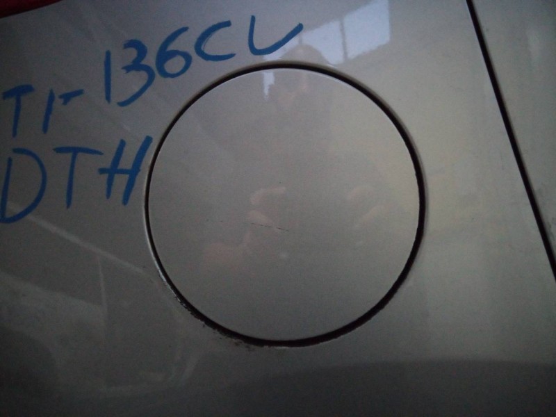 Recambio de tapa exterior combustible para opel mokka x excellence start/stop 4x4 referencia OEM IAM   