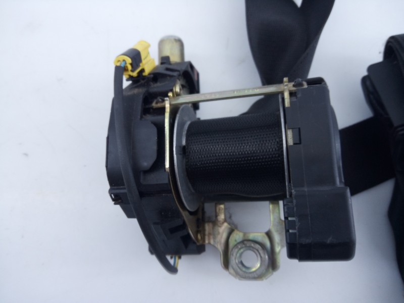 Recambio de cinturon seguridad delantero derecho para mercedes-benz clase m (w163) 270 cdi (163.113) referencia OEM IAM A1638603