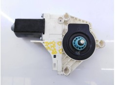 MOTOR ELEVALUNAS DELANTERO DERECHO 8T0959802B 1101965575250 E1-B6-24-2