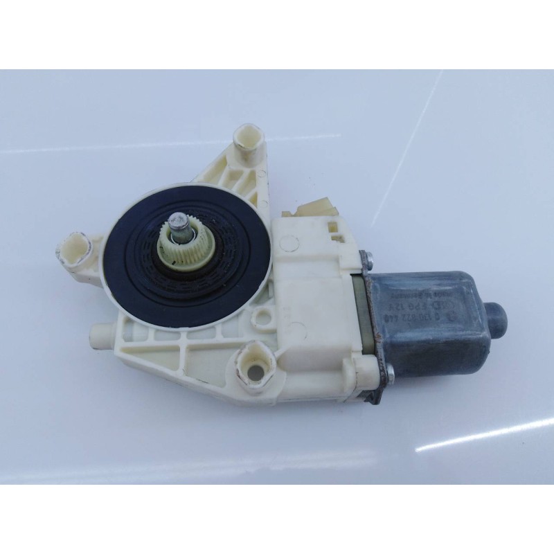 Recambio de motor elevalunas delantero derecho para mercedes-benz clase c (w204) berlina c 220 cdi (204.008) referencia OEM IAM 