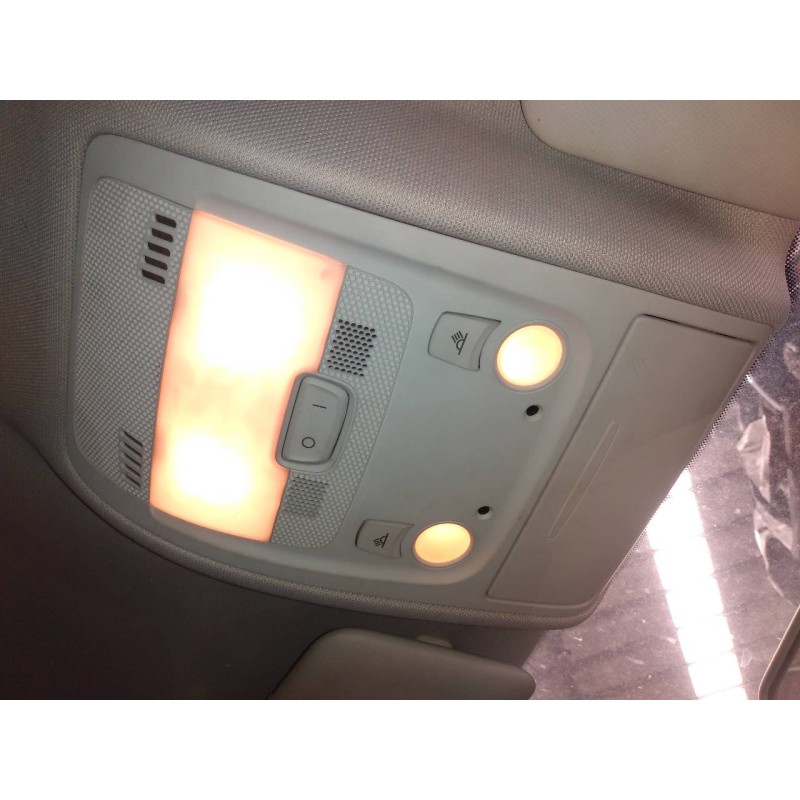 Recambio de luz interior para audi a4 ber. (b8) básico referencia OEM IAM   