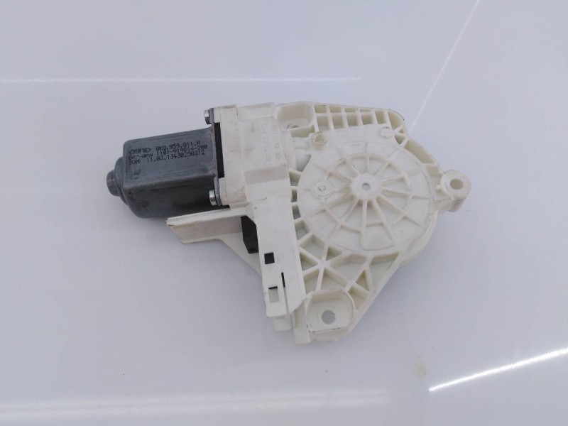 Recambio de motor elevalunas trasero izquierdo para audi a6 lim. (4g2) 2.0 tdi referencia OEM IAM 8K0959811A  E1-B6-56-2