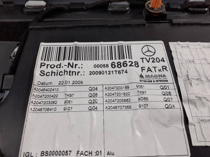 Recambio de guarnecido puerta delantera derecha para mercedes-benz clase c (w204) berlina c 220 cdi (204.008) referencia OEM IAM