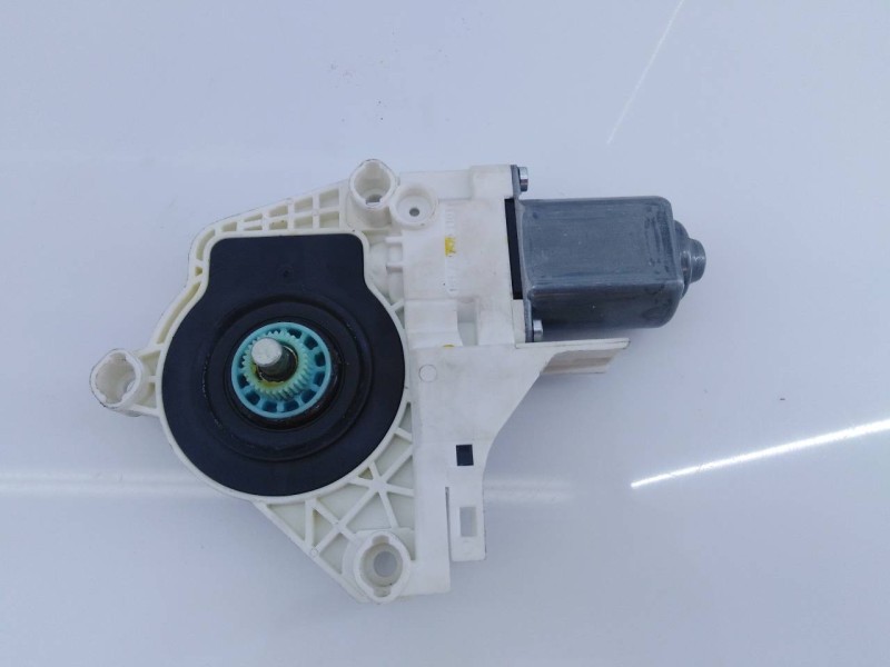 Recambio de motor elevalunas trasero izquierdo para audi a6 lim. (4g2) 2.0 tdi referencia OEM IAM 8K0959811A  E1-B6-56-2