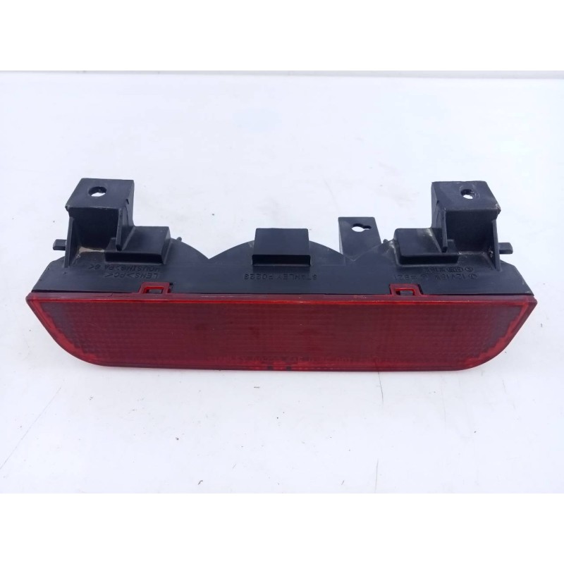 Recambio de luz central de freno para mitsubishi montero (v60/v70) 2.5 tdi sahel (3-ptas.) referencia OEM IAM   E2-B4-53-2