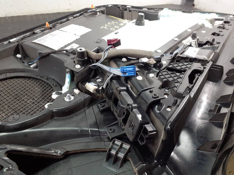 Recambio de guarnecido puerta delantera derecha para mercedes-benz clase c (w204) berlina c 220 cdi (204.008) referencia OEM IAM