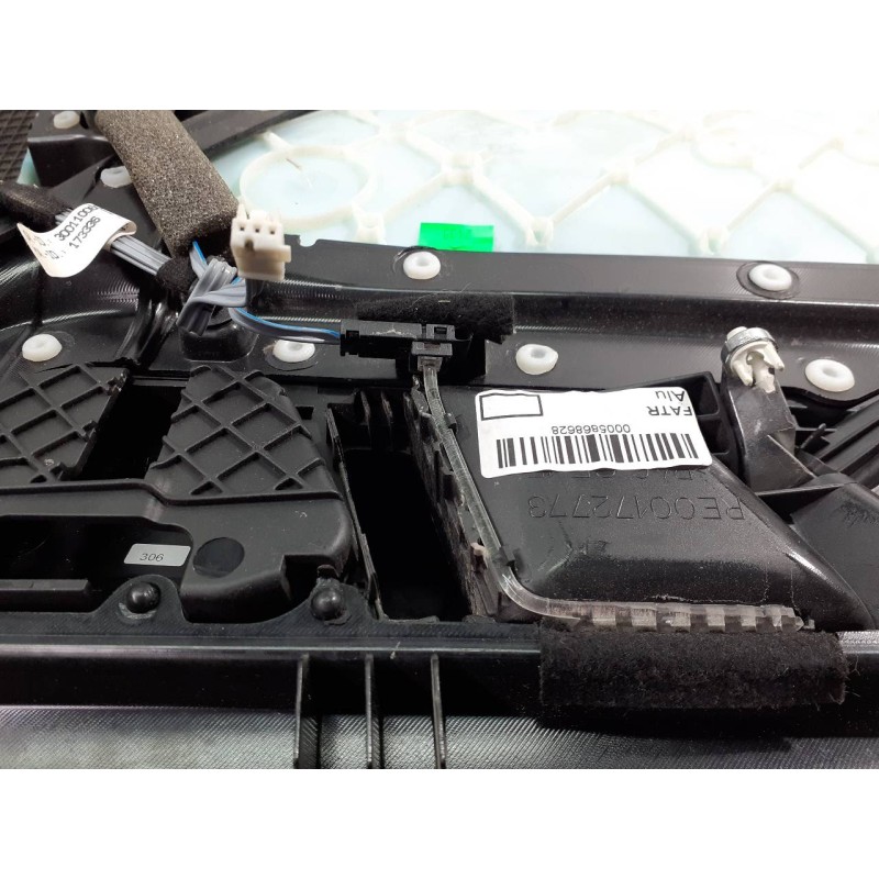 Recambio de guarnecido puerta delantera derecha para mercedes-benz clase c (w204) berlina c 220 cdi (204.008) referencia OEM IAM