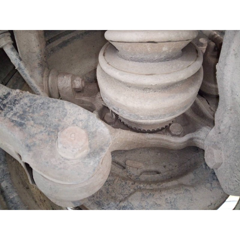 Recambio de mangueta trasera derecha para mitsubishi montero (v60/v70) 2.5 tdi sahel (3-ptas.) referencia OEM IAM   