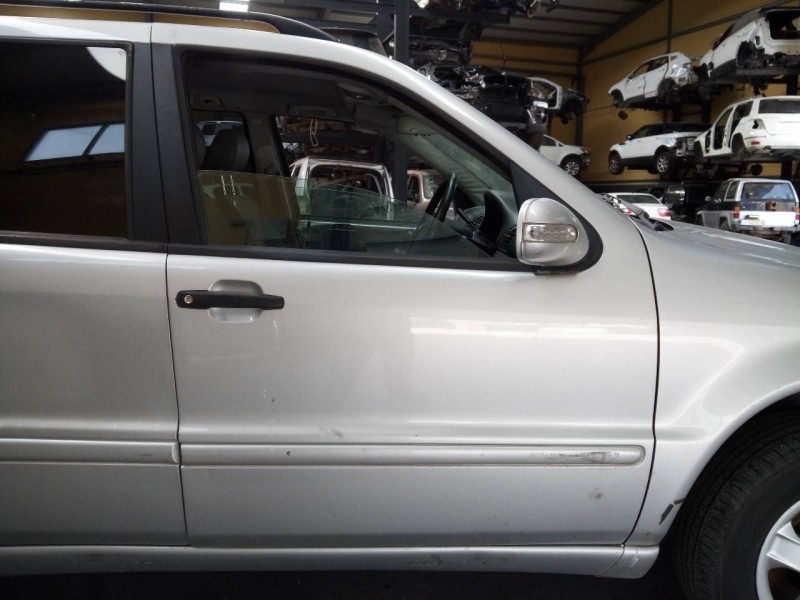 Recambio de puerta delantera derecha para mercedes-benz clase m (w163) 270 cdi (163.113) referencia OEM IAM   