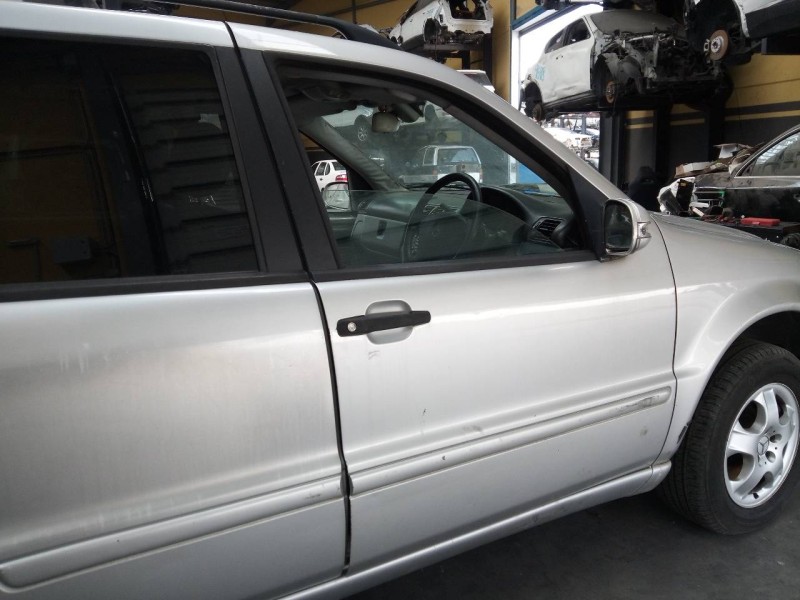 Recambio de puerta delantera derecha para mercedes-benz clase m (w163) 270 cdi (163.113) referencia OEM IAM   