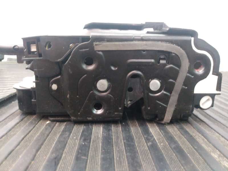 Recambio de cerradura puerta trasera izquierda para volkswagen tiguan (5n1) advance bluemotion referencia OEM IAM 05A5N0839015G 