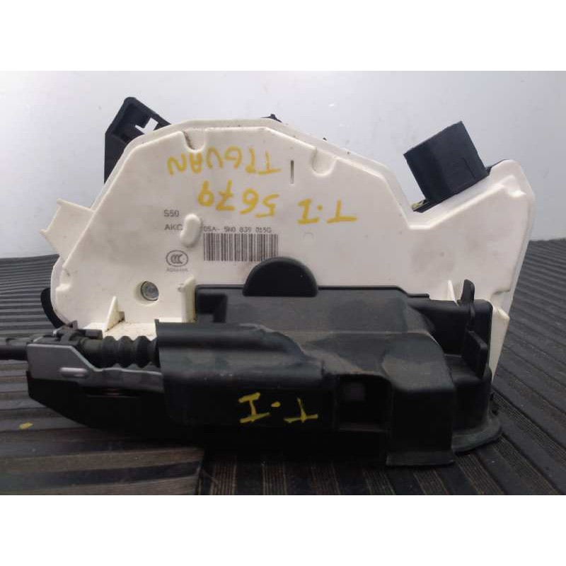 Recambio de cerradura puerta trasera izquierda para volkswagen tiguan (5n1) advance bluemotion referencia OEM IAM 05A5N0839015G 