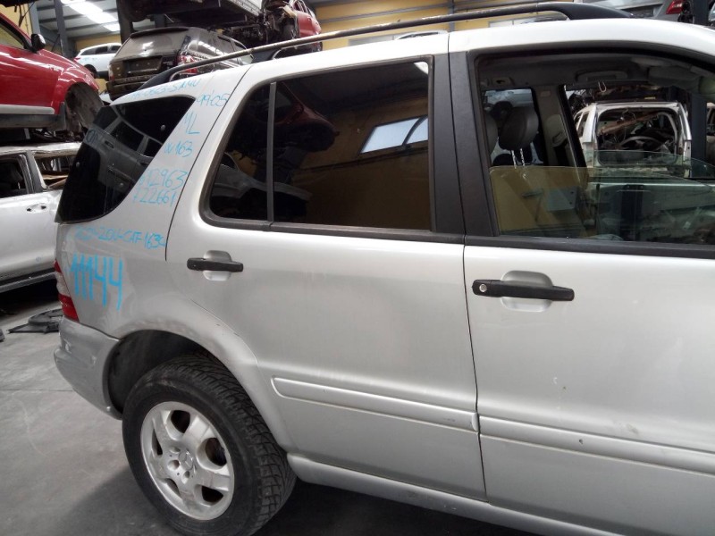 Recambio de puerta trasera derecha para mercedes-benz clase m (w163) 270 cdi (163.113) referencia OEM IAM   