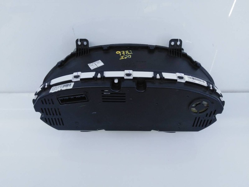 Recambio de cuadro instrumentos para hyundai i20 trend referencia OEM IAM 94003C8012 A2C1215830001 E2-B5-2-2