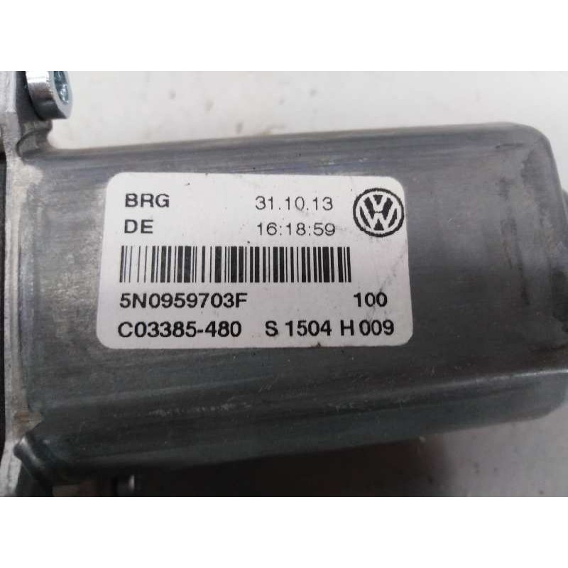 Recambio de motor elevalunas trasero izquierdo para volkswagen tiguan (5n1) advance bluemotion referencia OEM IAM 5N095970F  E1-